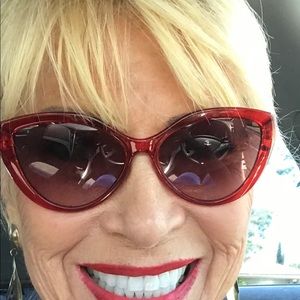 Meet your Posher, Rhonda